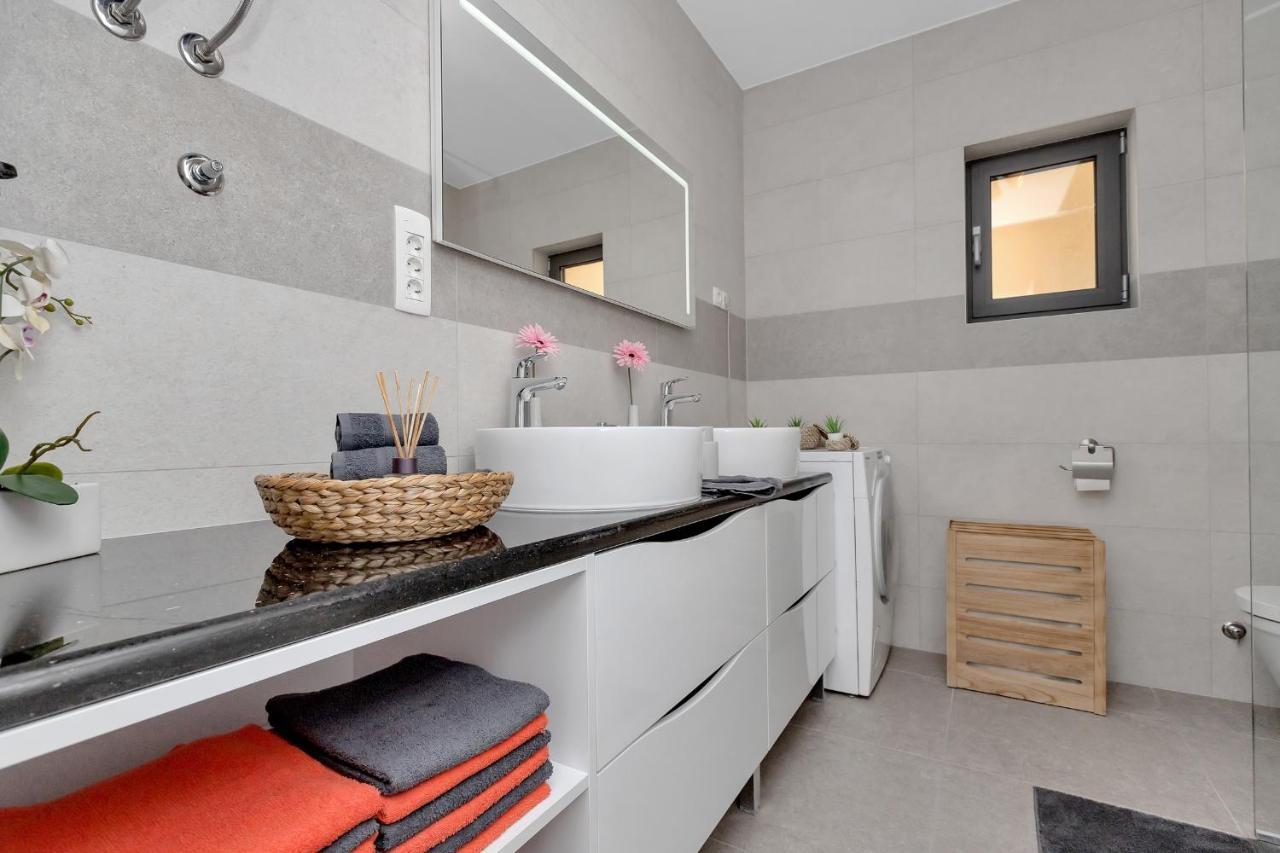Luxury Apartment Sidro With Free Beach Parking Makarska Zewnętrze zdjęcie